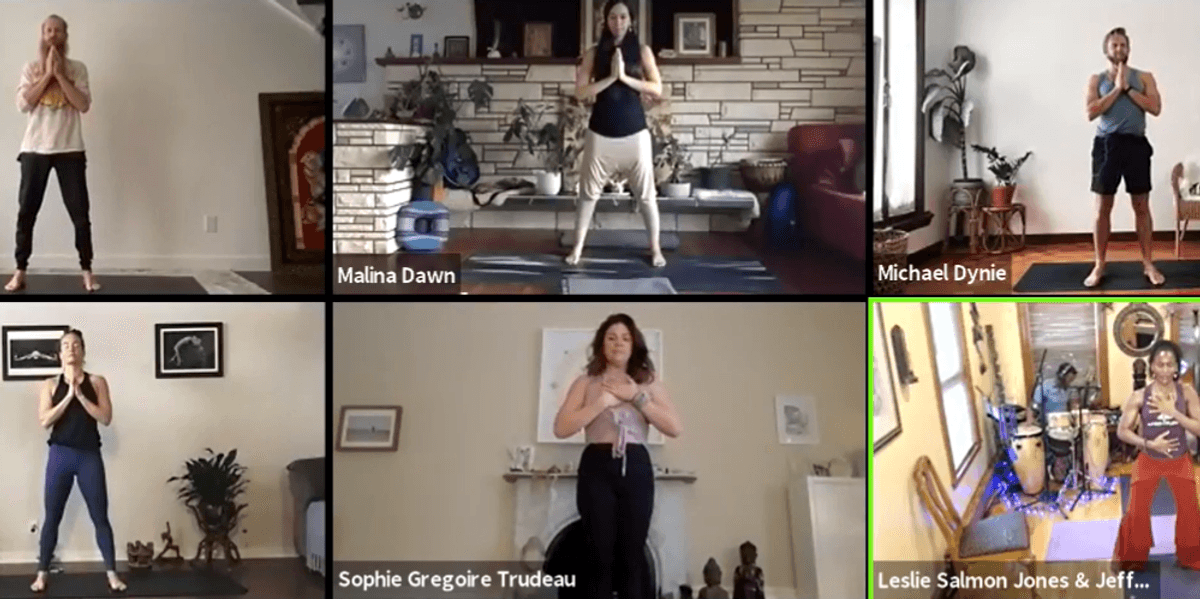 Sophie Grégoire Trudeau Did A Yoga Class On Facebook Live & You Can Try It Out Narcity