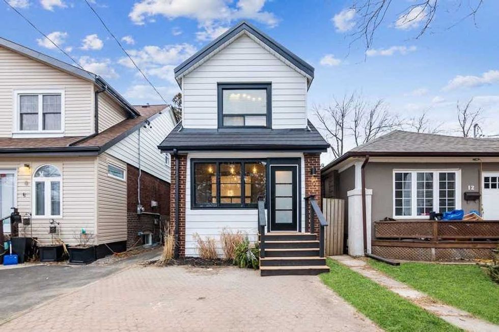 Toronto Home For Sale Is Less Than 900K & Is Way More Spacious Than It