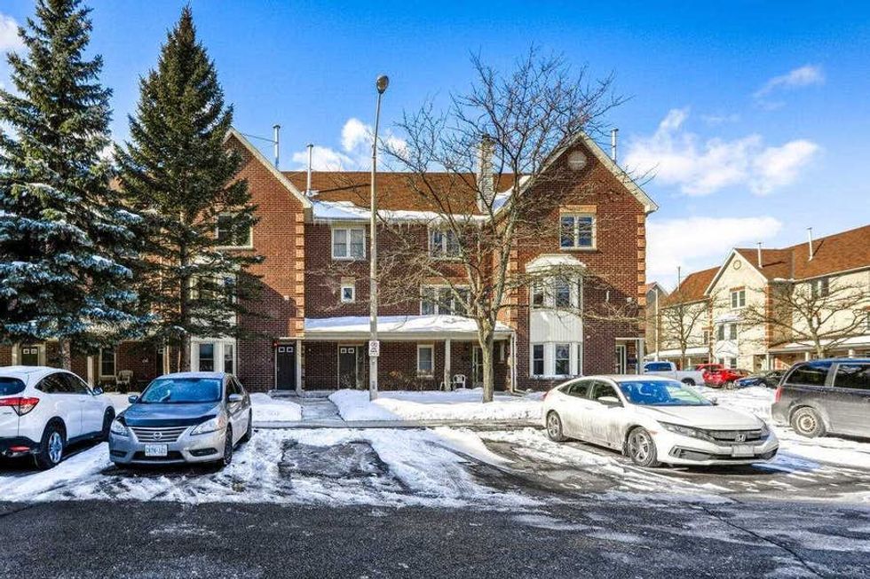 Ontario Homes For Sale For Under 400K Are Close To Toronto Narcity