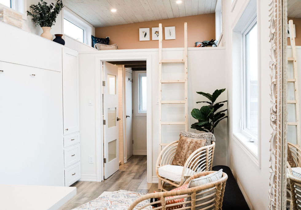 Tiny Home For Sale In Ontario Is A 'Beachy Boho' Dream (PHOTOS) Narcity