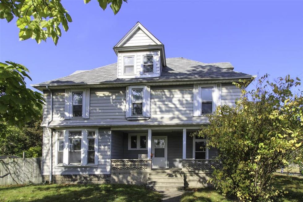 Cheap Spots In Ontario That Sell Huge Homes For Under $500K - Narcity