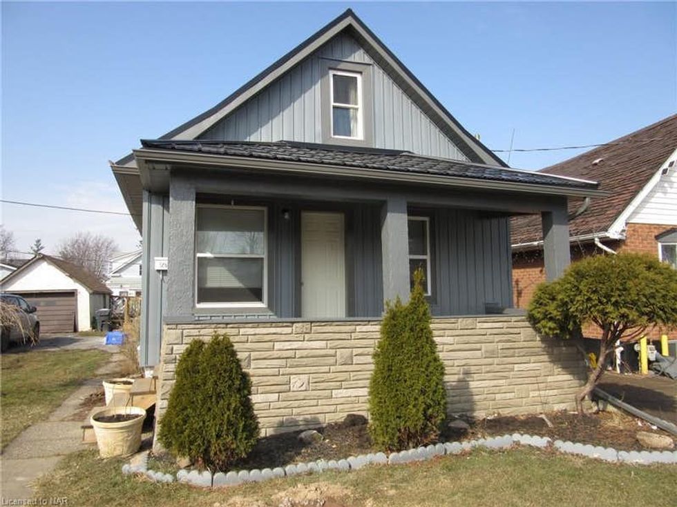 Cheap Spots In Ontario That Sell Huge Homes For Under 500K Narcity