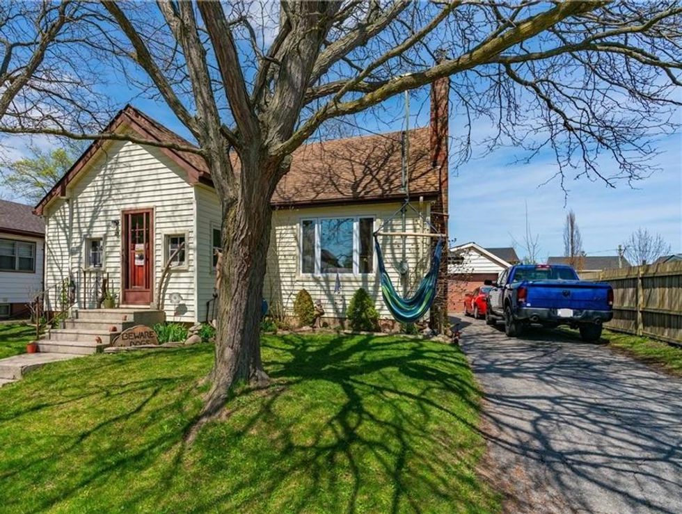Adorable Houses For Sale In St. Thomas Ontario For Under 400k Narcity