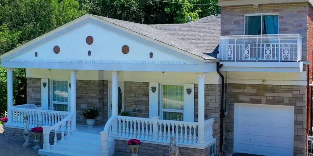 �My Big Fat Greek Wedding� Toronto House Is Up For Sale