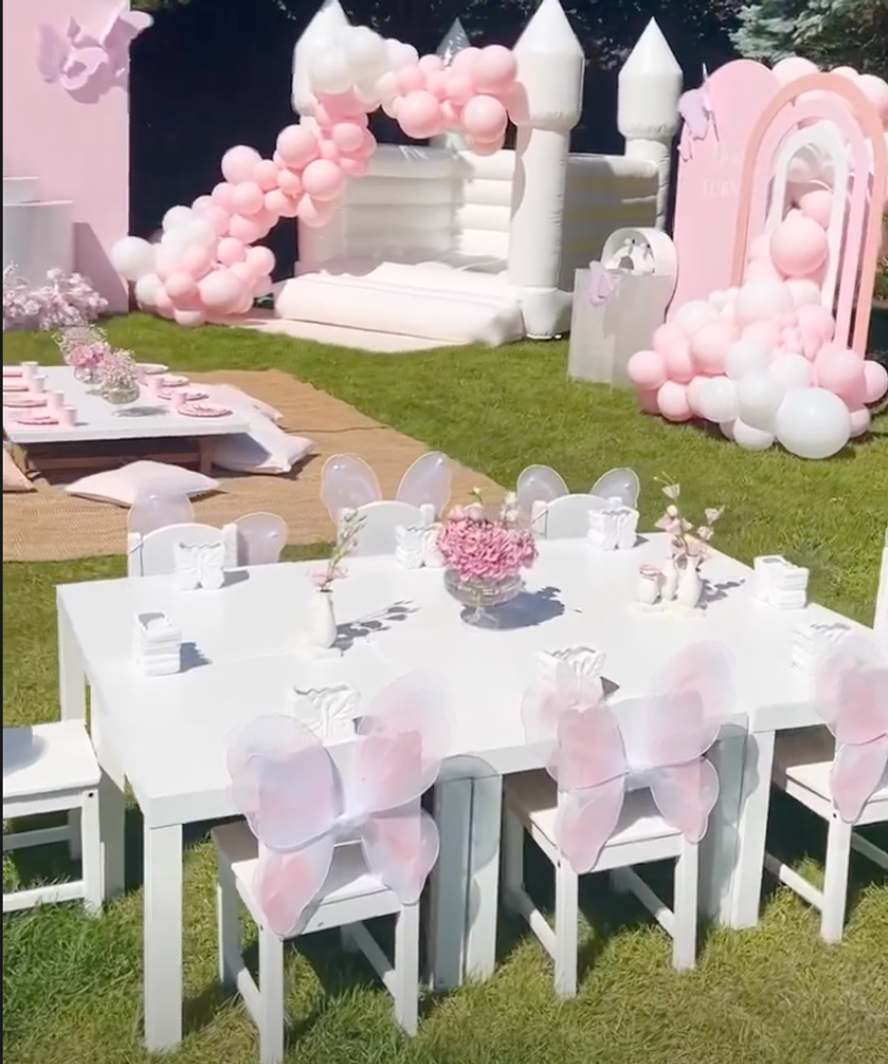 F\u00eate de deux ans de Wolfie.