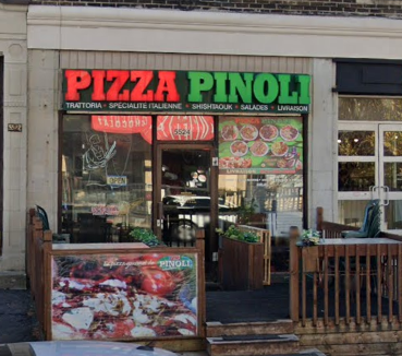Fa\u00e7ade du restaurant Pizza Pinoli \u00e0 Montr\u00e9al.