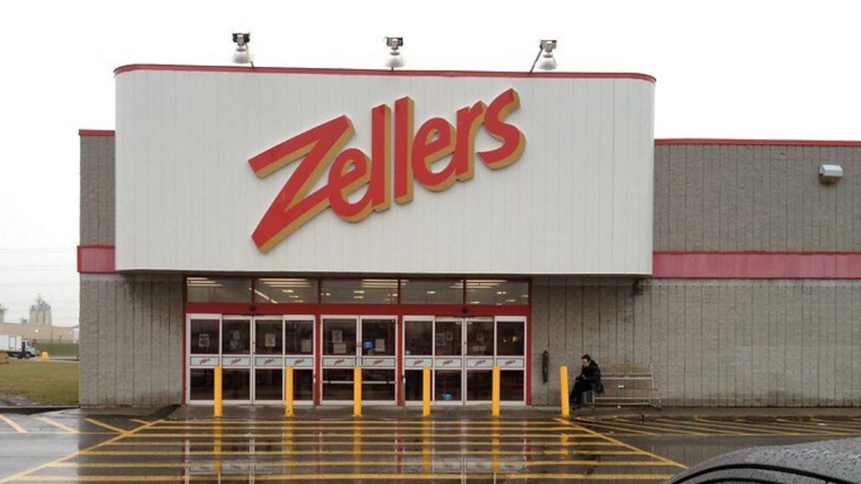 Façade d'un magasin Zellers.