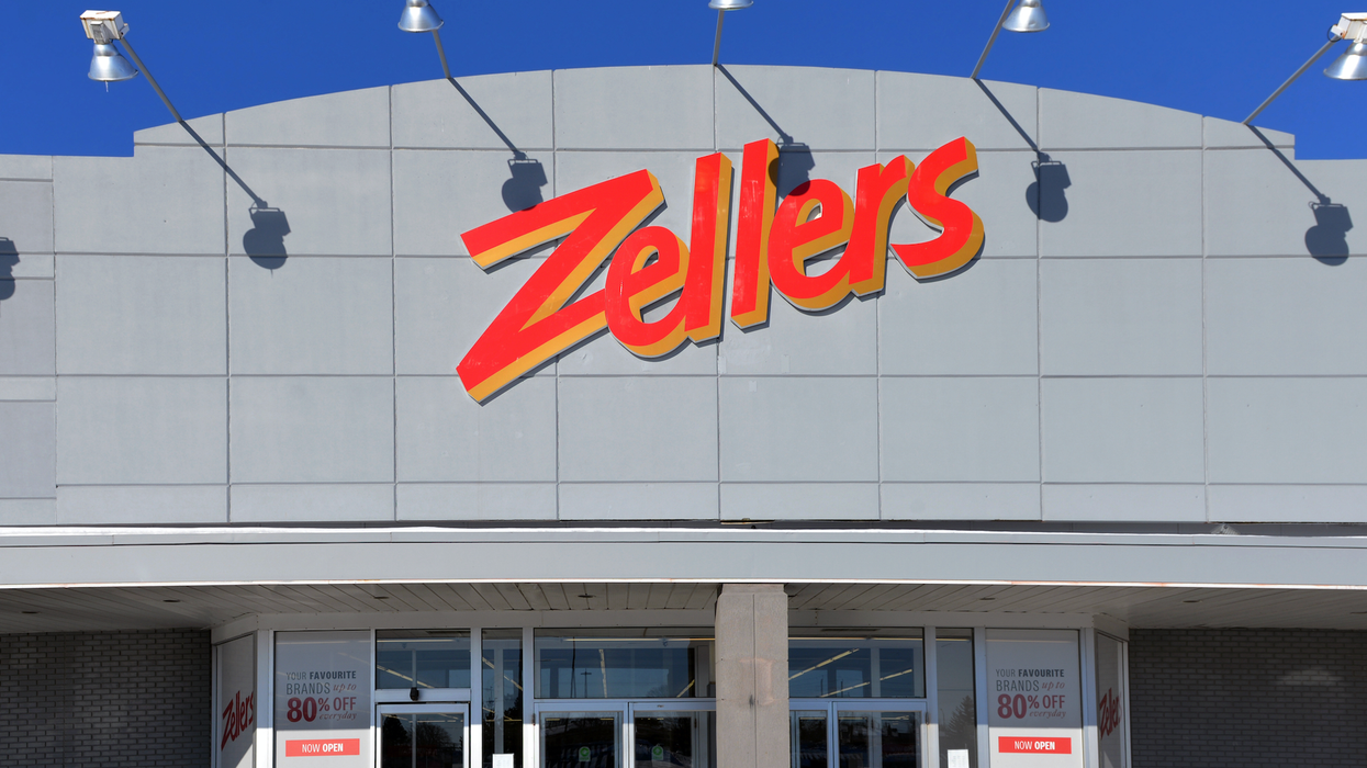 Façade d'un magasin Zellers.