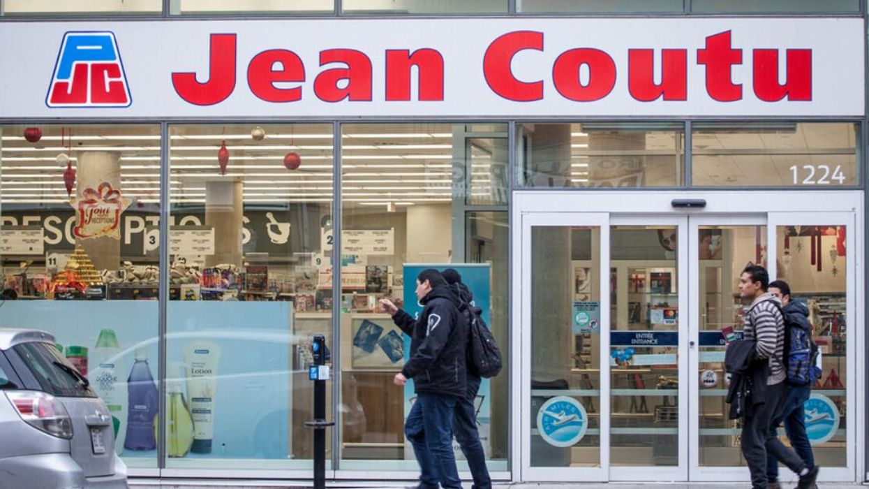 Façade d'une pharmacie Jean Coutu.