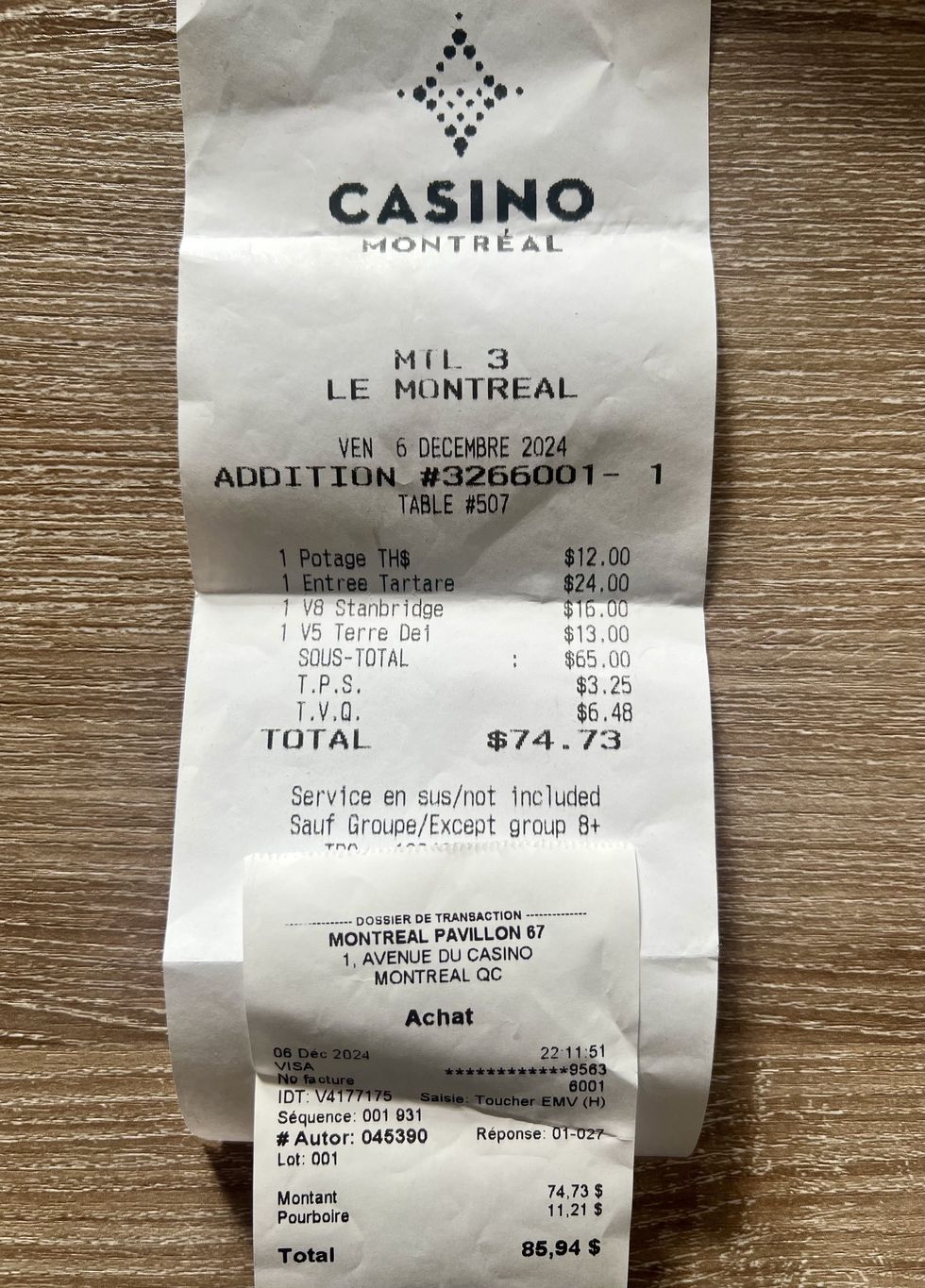 Facture d'un repas au restaurant Le Montr\u00e9al au Casino de Montr\u00e9al.