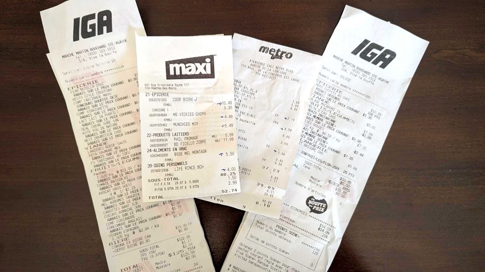Factures d'\u00e9picerie.