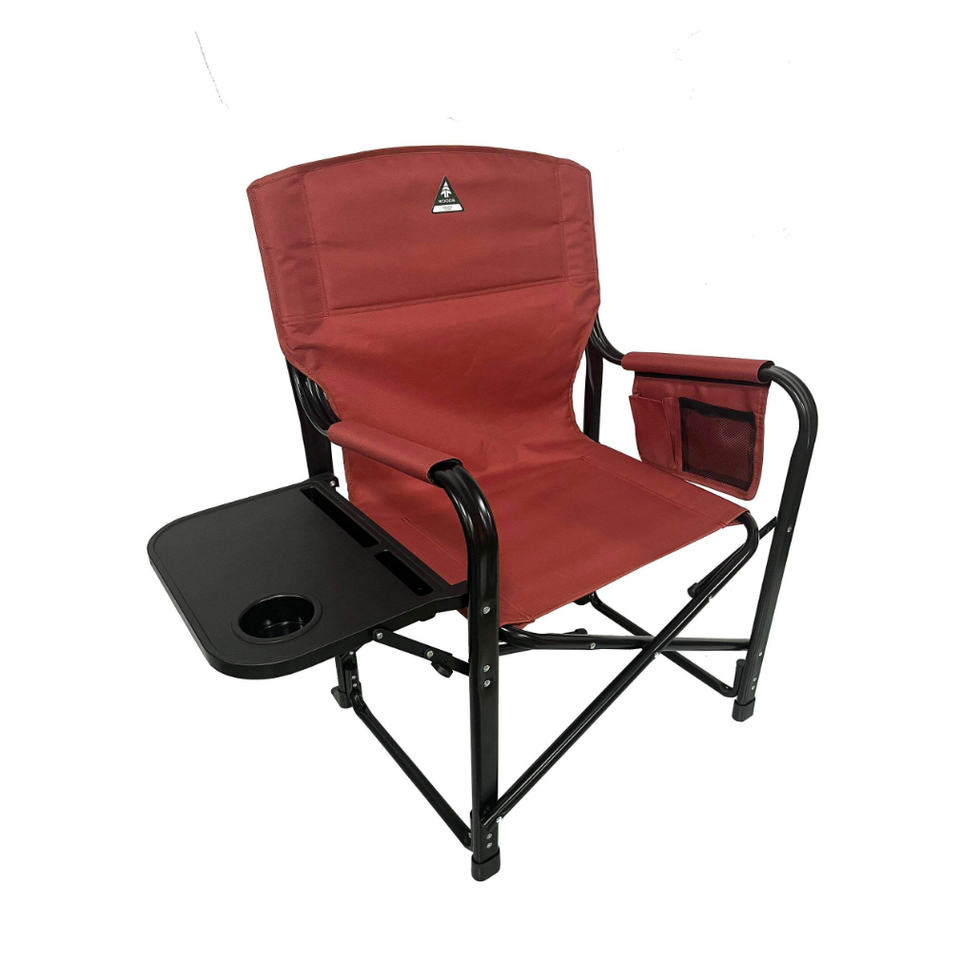 Fauteuil de camping pliant Woods avec table d'appoint, porte-gobelet et pochette de rangement.
