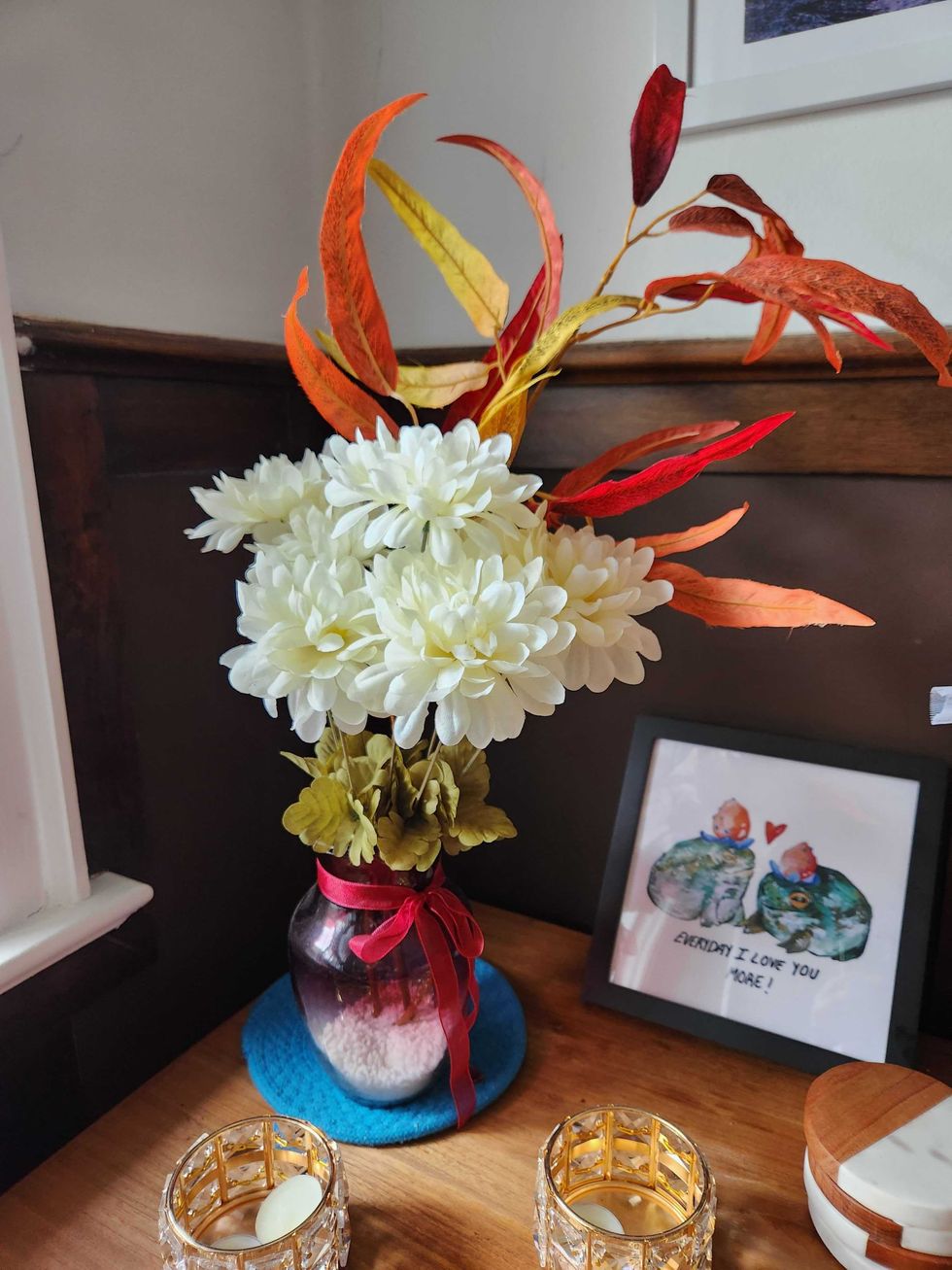 Faux flowers from Dollarama.