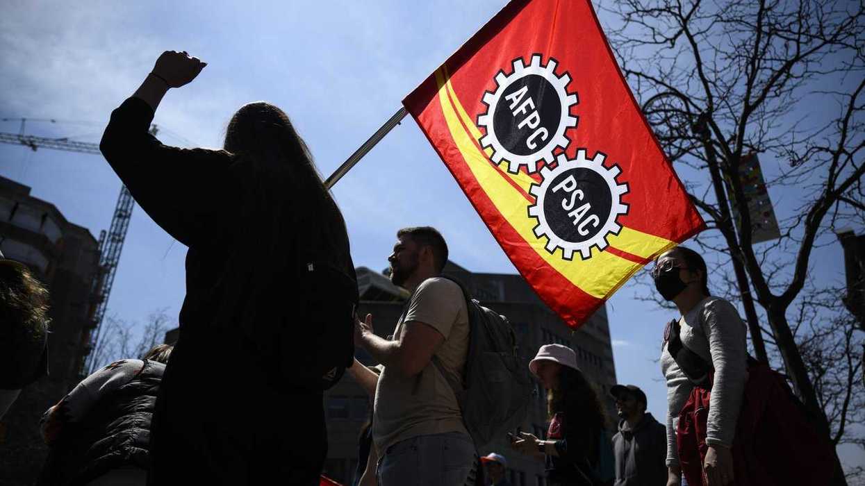 Federal union says wage offers are 'insulting'