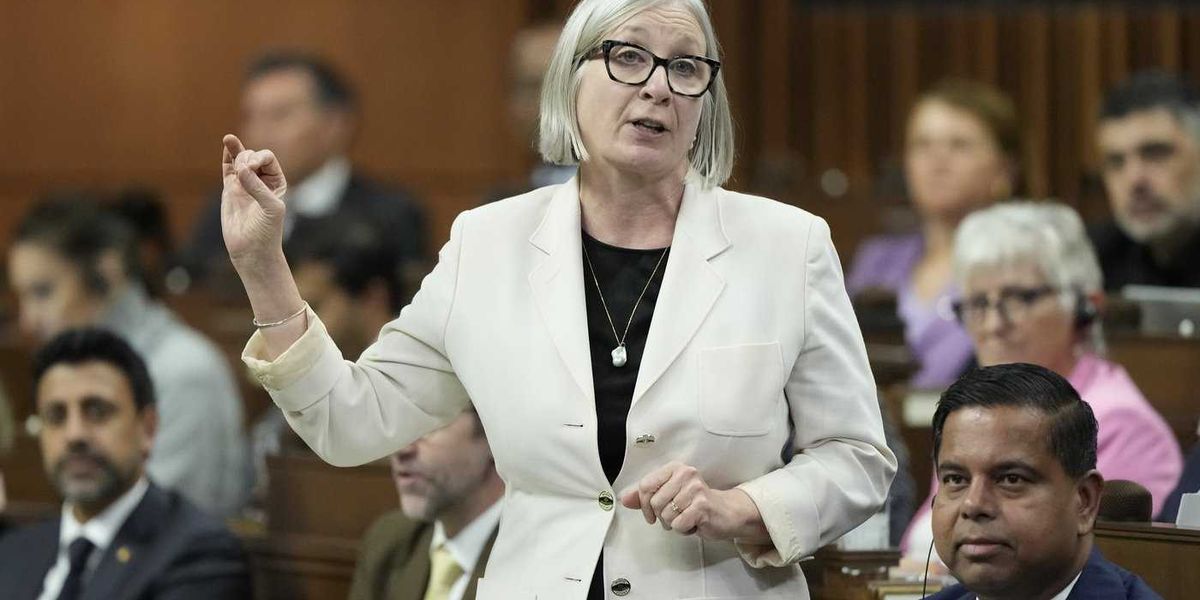 Feds launch consultations on labour relations Feds launch consultations on labour relations