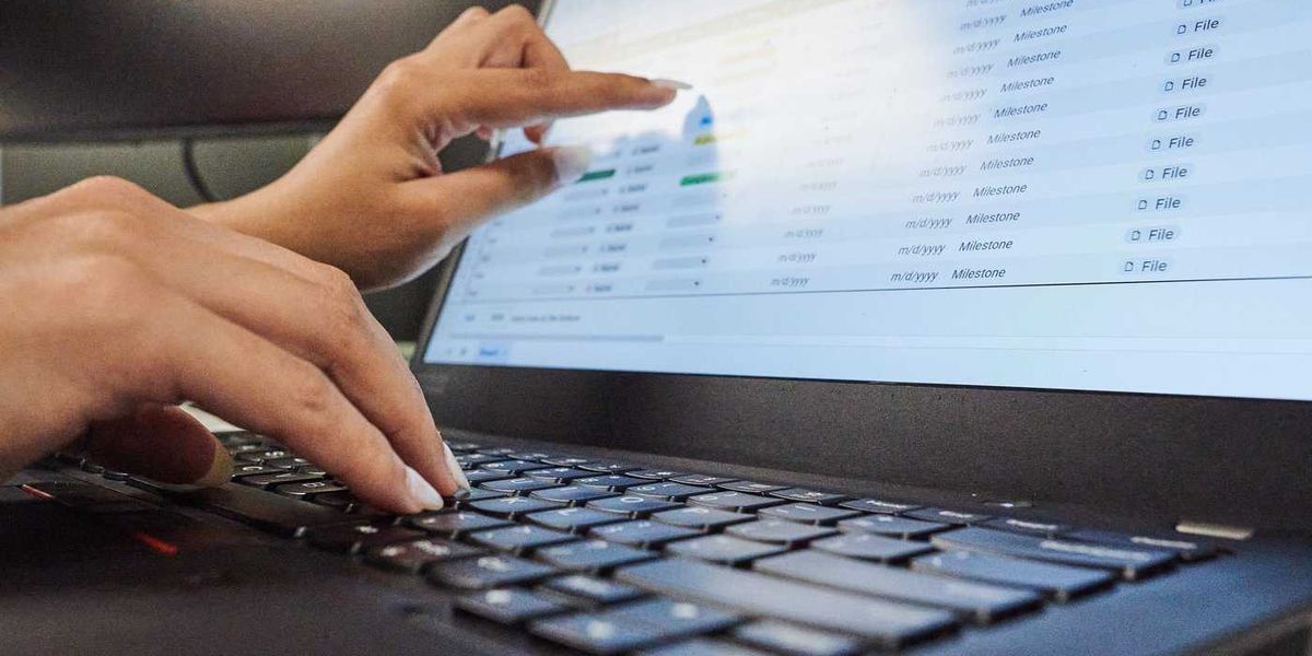 Feds short of space as staff return to office Feds short of space as staff return to office