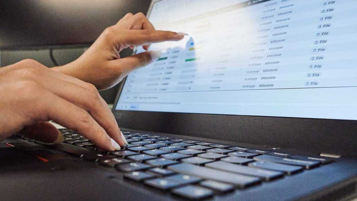 Feds short of space as staff return to office