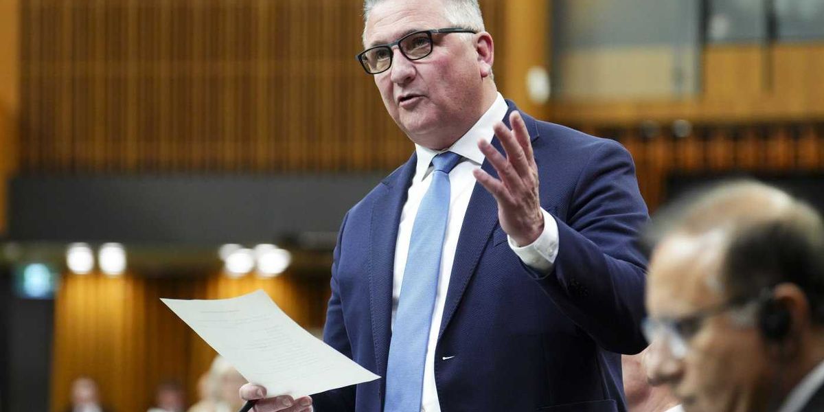 Feds urged to save agriculture research centres Feds urged to save agriculture research centres