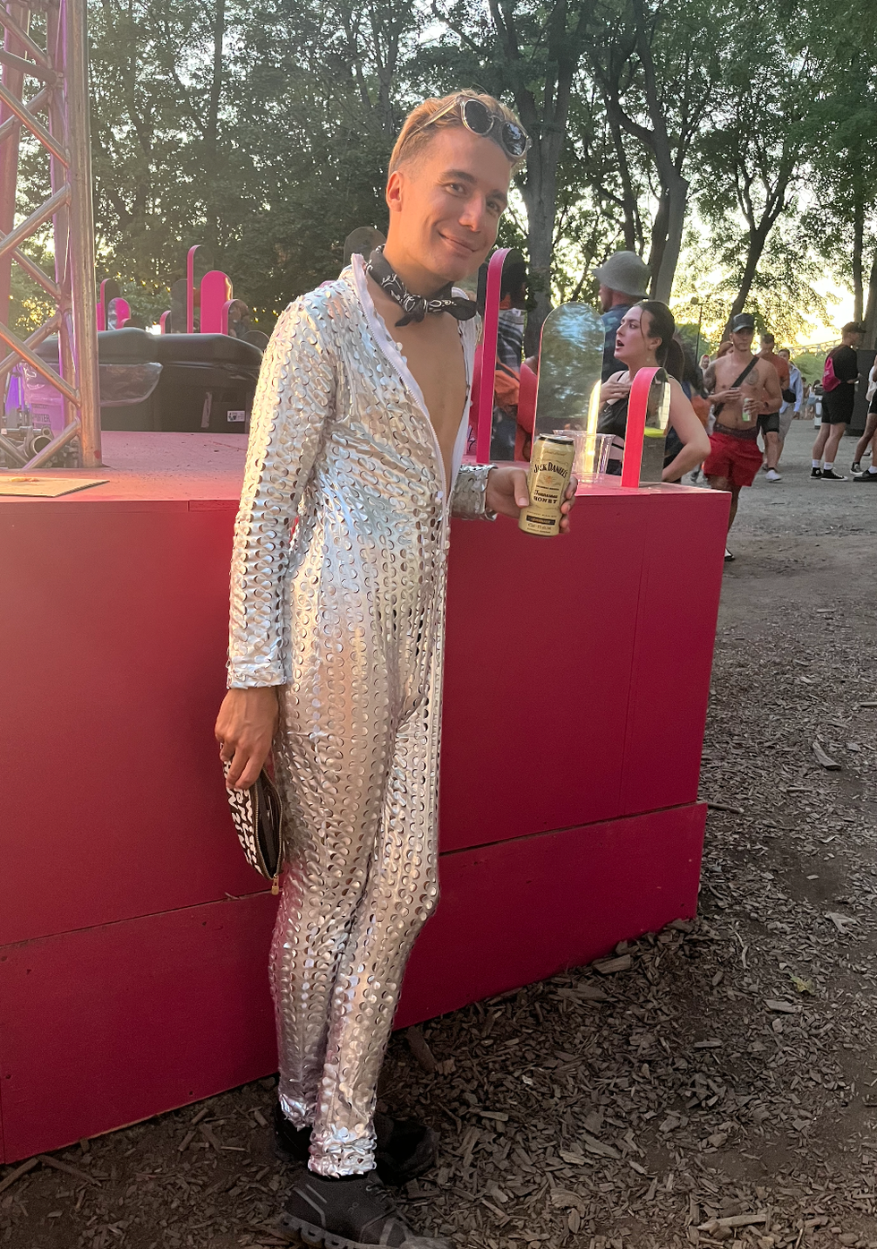 Festivalier \u00e0 Osheaga 2022.