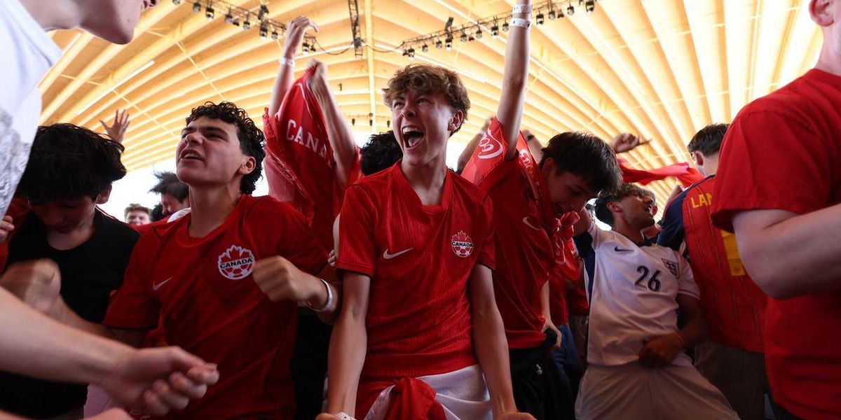 World Cup fans bring energy to Vancouver amphitheatre World Cup fans bring energy to Vancouver amphitheatre