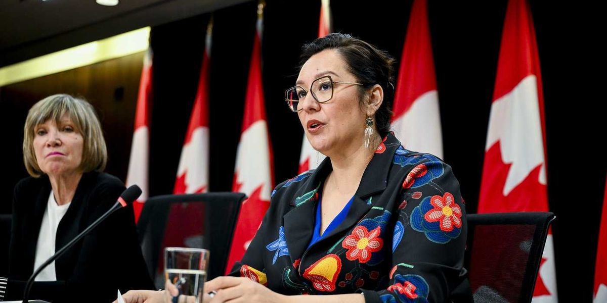 Fire-ravaged First Nations community accuses Ottawa of denying it federal aid Fire-ravaged First Nations community accuses Ottawa of denying it federal aid