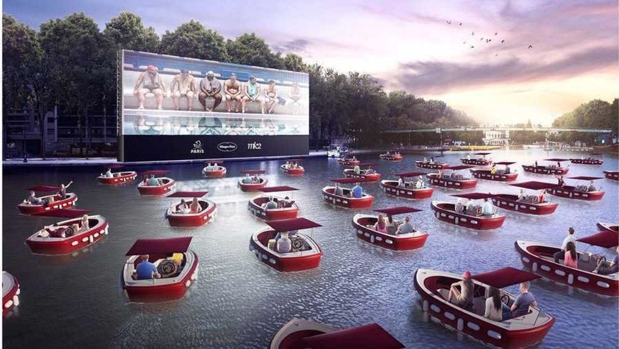 Floating Movie Theater Event Is Coming To Orlando This Fall With Free Popcorn