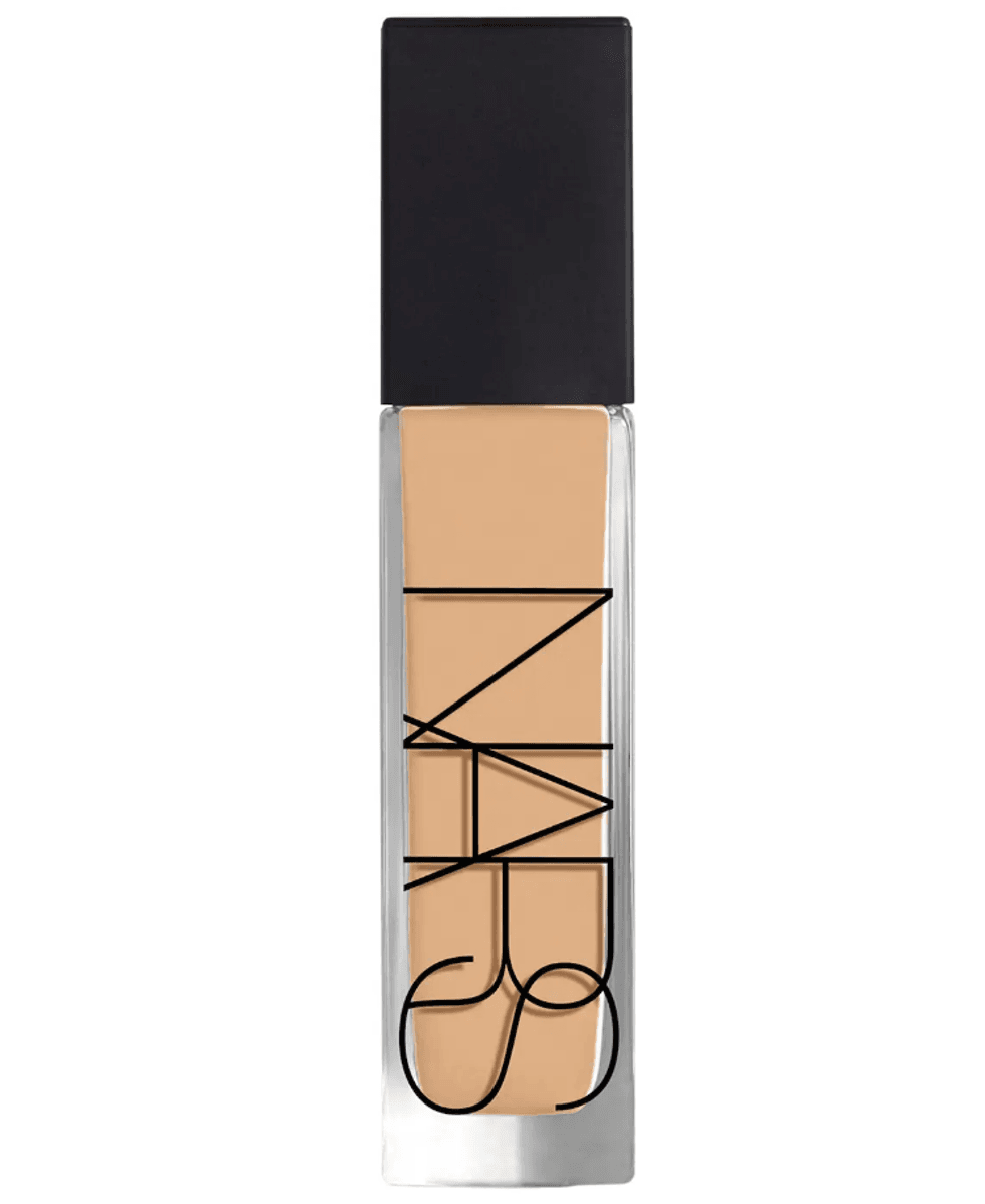Fond de teint \u00e9clat naturel longue tenue \u00e0 couvrance totale de Nars, vendu au Sephora.
