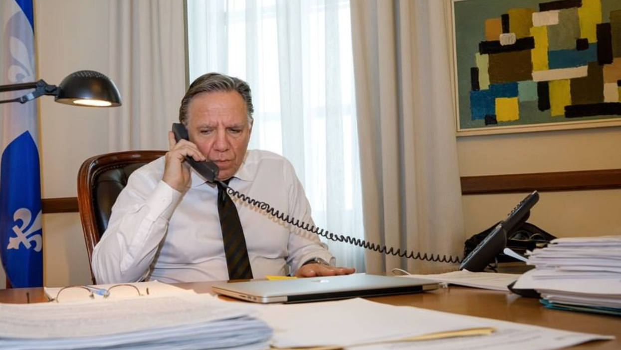 François Legault réagit au vaccin Pfizer contre la COVID-19 en faisant un rappel au Québec