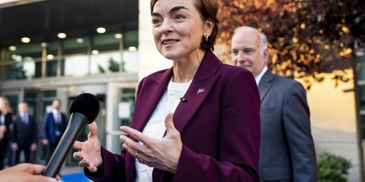 Fréchette rejects billion estimate for health agency IT project Fréchette rejects billion estimate for health agency IT project