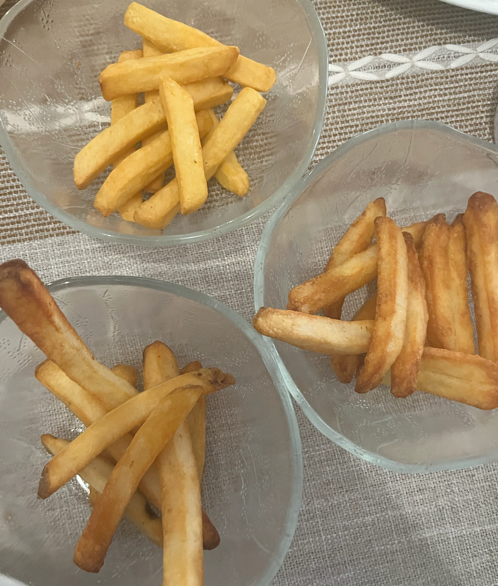 Frites McCain en haut, Les fermes Cavendish en bas \u00e0 gauche et Compliments en haut \u00e0 droite.