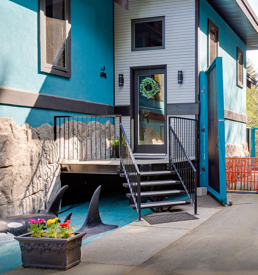Front entryway to the home.