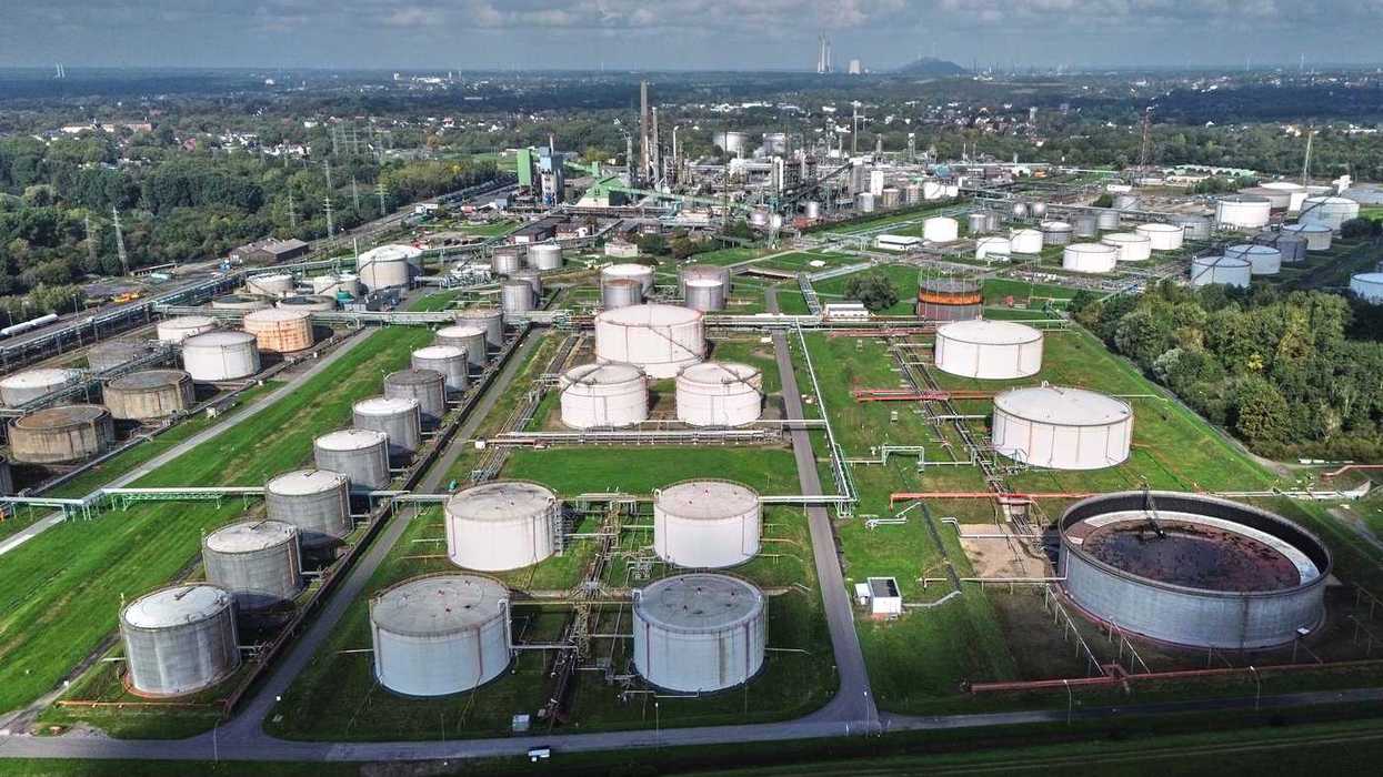 G7 to release 100 million barrels of oil, diesel