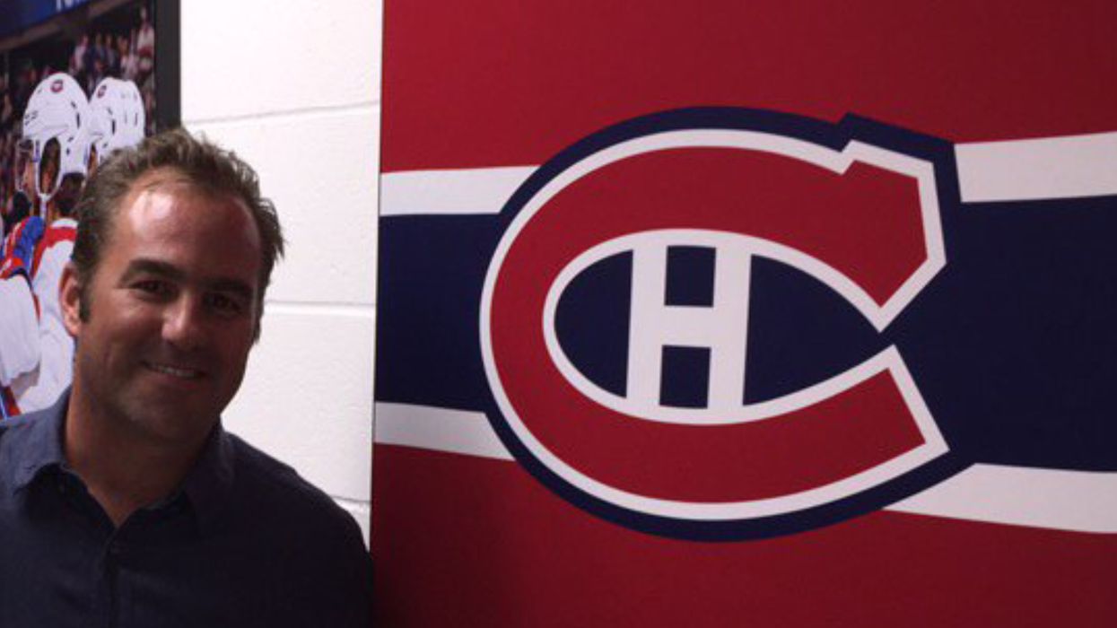 Geoff Molson, le proprio des Canadiens de Montréal, porte secours à un pilote d'avion