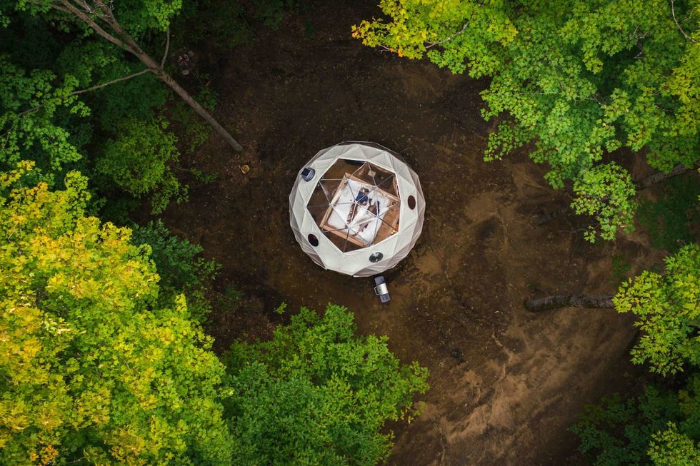 Glamping Eco-Retreat with Luxury Stargazer Dome.