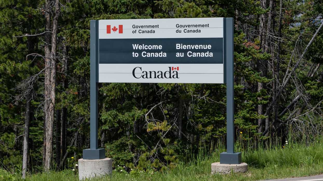 Government of Canada sign reading "Welcome to Canada."