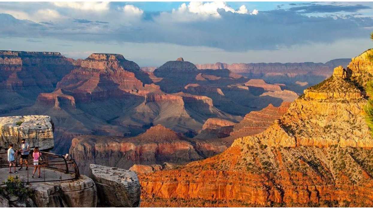 Grand Canyon National Park Shows You How Much Temps Drop In The Shade (PHOTO)