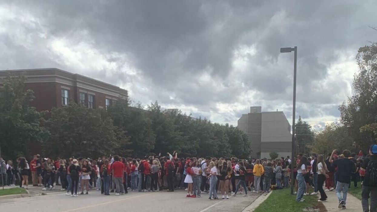 Guelph's Homecoming Weekend Sent 7 People To Hospital & A Firework Was Shot Into The Crowd