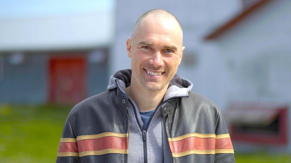 Guillaume de L'amour est dans le pr\u00e9 11.