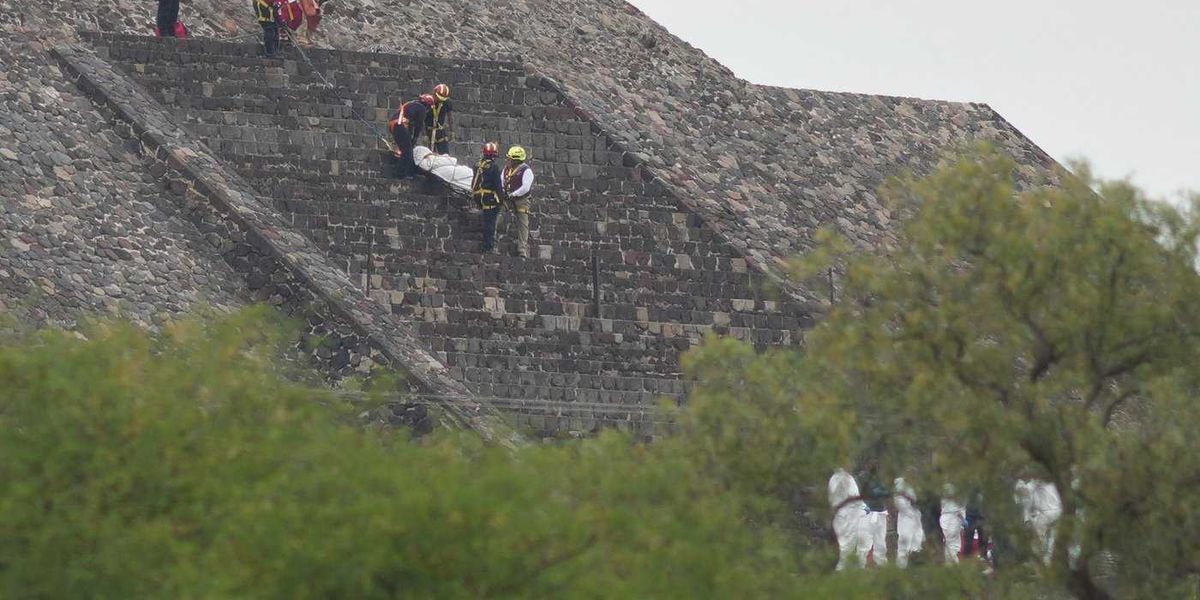 Gunman at Mexico pyramids kills Canadian tourist Gunman at Mexico pyramids kills Canadian tourist