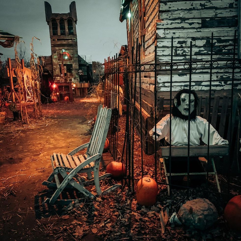 Haunted corridor of Festiv'Halloween near Ottawa.