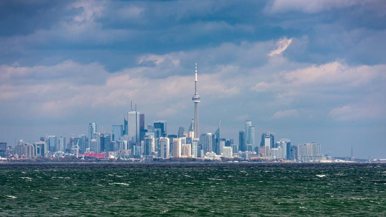 Heat Warning Issued As Toronto Temps Set To Feel Like 40 C
