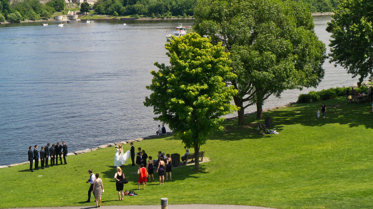 Here's What Ontario's Vaccine Certificates Mean For Weddings & Funerals This Fall