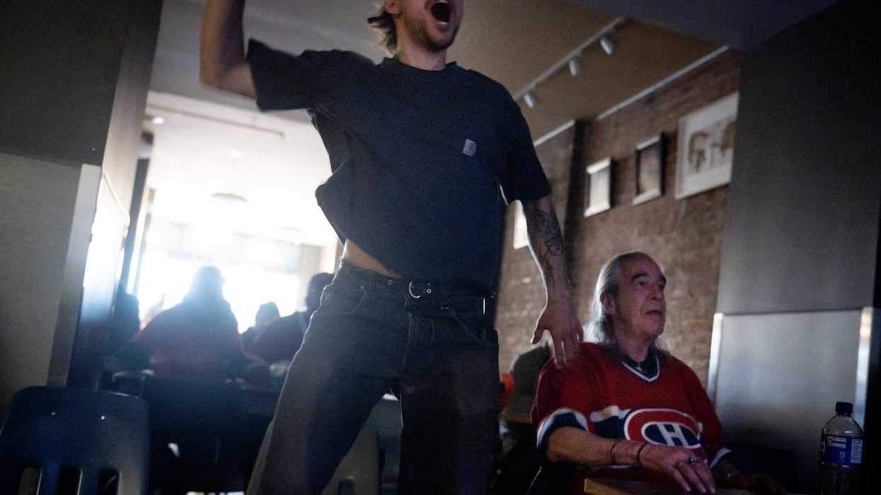Hockey fever reaches those in Montreal shelters