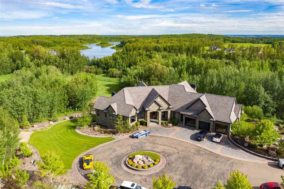 Custom Built Country Home Narcity