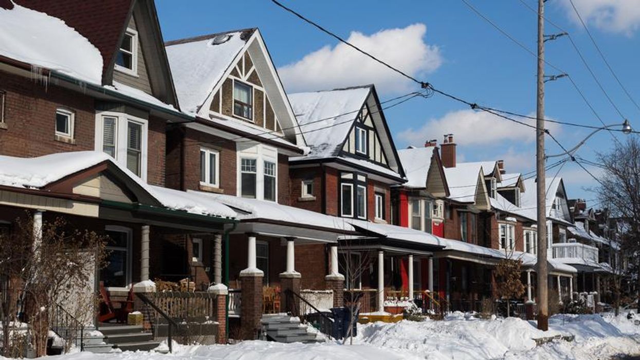 Houses in Toronto during winter.