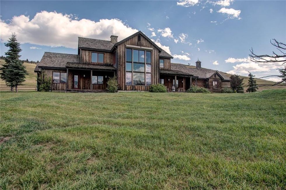 9 Alberta Mansions For Sale That Are So Country Shania Twain Could Live