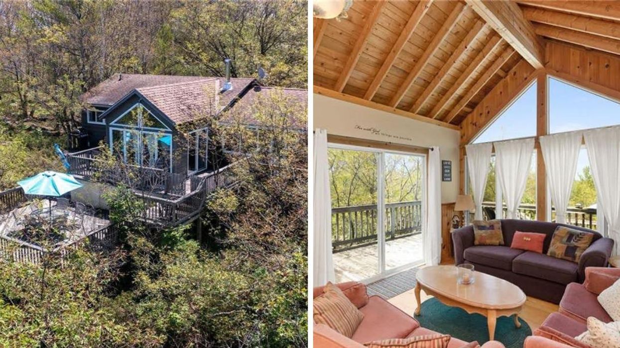 Huge Ontario Home For Sale Is Right On The Water & Actually Under $350K (PHOTOS)