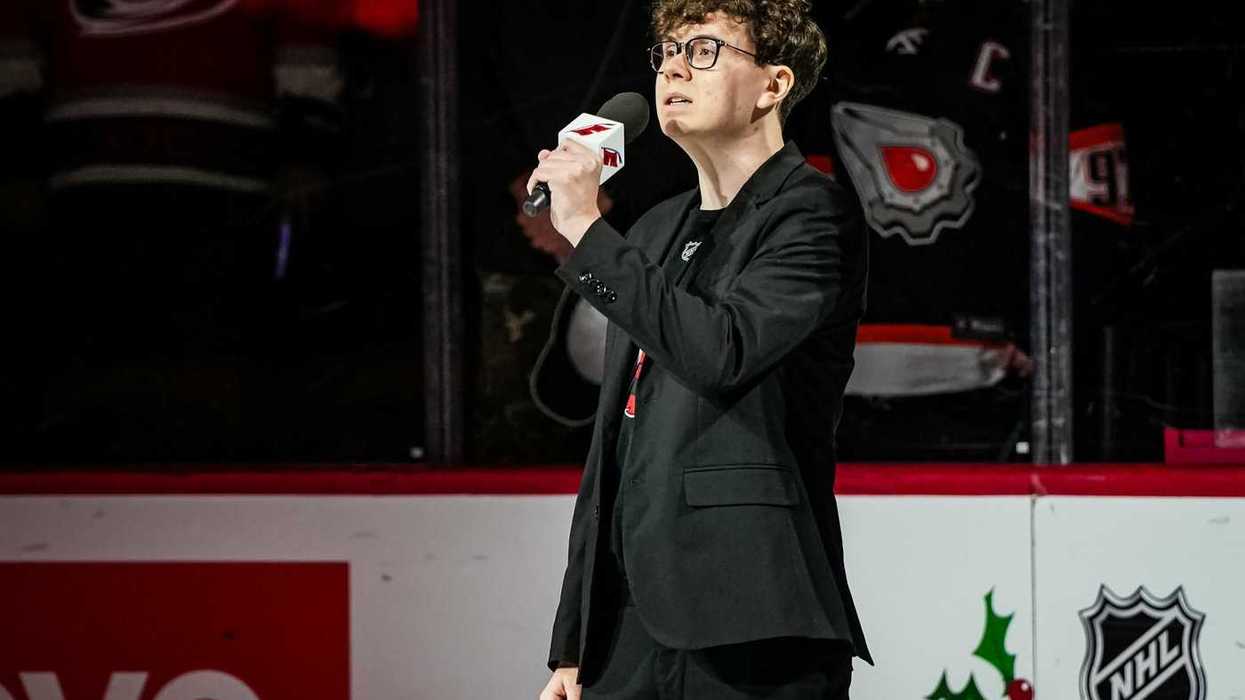 Hurricanes singer praised for bilingual 'O Canada'