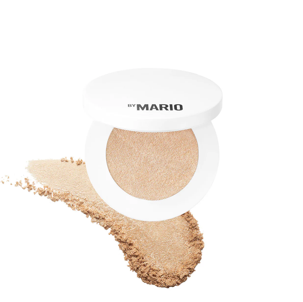 Illuminateur de MAKEUP BY MARIO au Sephora.