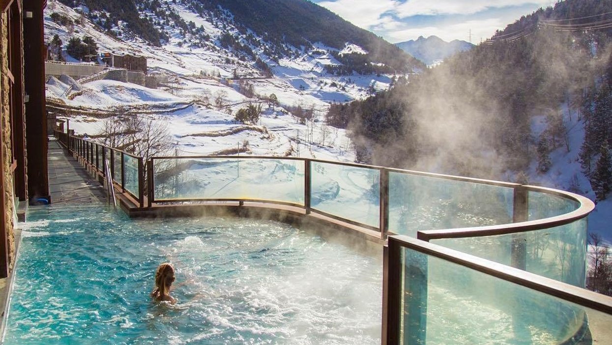 8 Romantic Spas Near Vancouver To Take Your Girlfriend To For 65 And Under Narcity 8 Romantic Spas Near Vancouver To Take Your Girlfriend To For 65 And Under Narcity